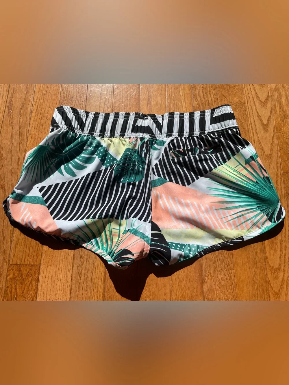 Roxy Junior Tropical Palm Print swim Shorts - Green, Black, Peach